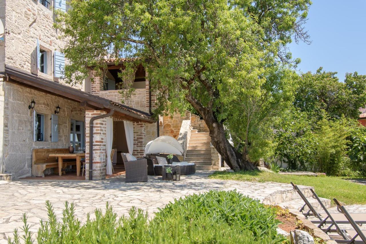C'est La Vie Villa